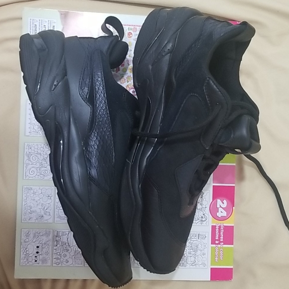 Puma sneakers - Picture 8 of 10